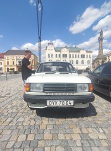 Škoda 120L front view
